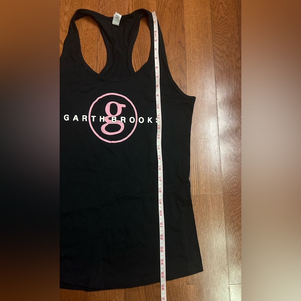 Garth Brooks black racer back style tank. Size medium - Picture 5 of 7